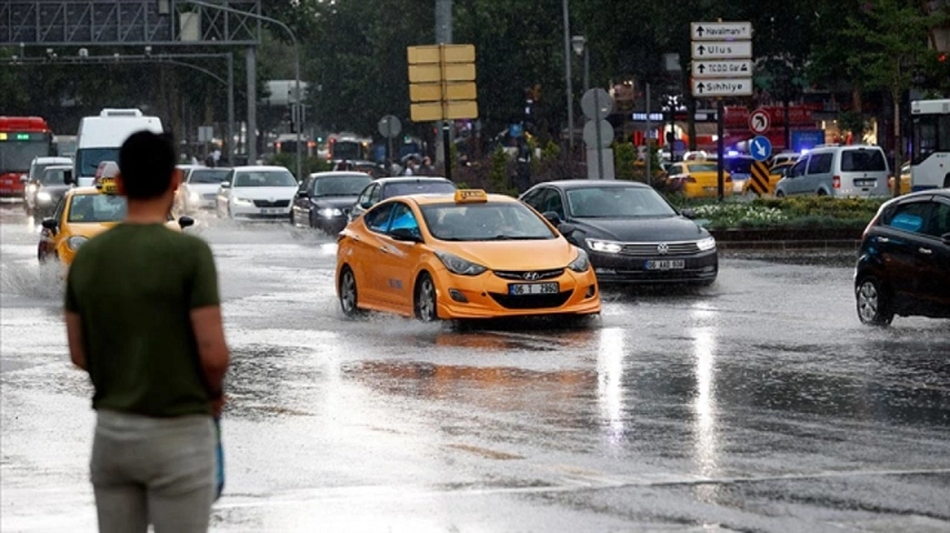 Ankara için kuvvetli sağanak uyarısı! Meteoroloji saat verdi