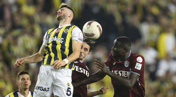Fenerbahçe’ye Trabzonspor ‘dur’ dedi! Kanarya liderliği Aslan’a kaptırdı