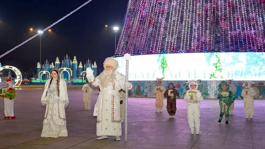 Türkmenistan’da yılbaşı kutlamaları yasaklandı